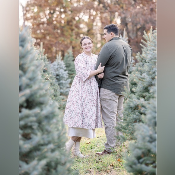 Confetti Couture Dress - Picture 4 of 4